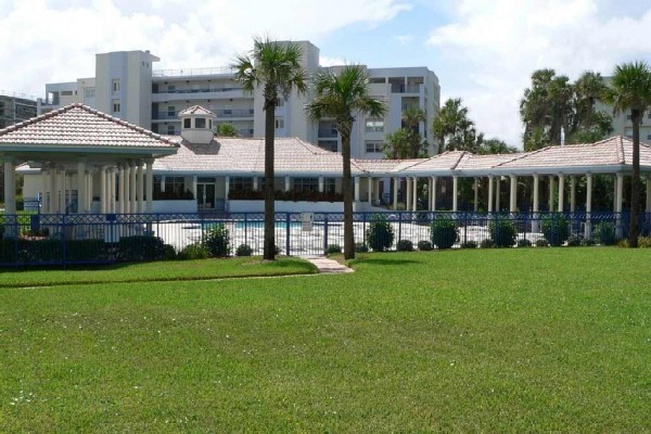 [Image: Oceanview Condo - Pool, Hot Tub, Exercise Room, Tennis and More]