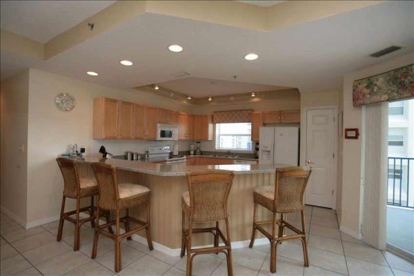 [Image: Beautiful Seaside Condo with Sunshine, Surf &amp; Seashells!]