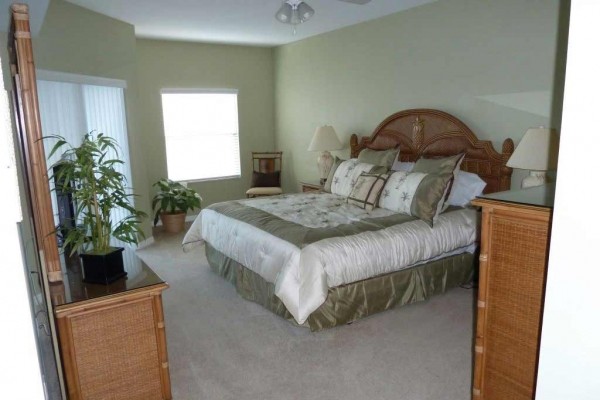 [Image: Wow! Oceanwalk 3 Bedroom 2 Bath Luxury Condo from $1800 a Month]