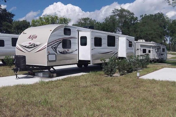 [Image: Brand New Rv Rental on Resort Property!]