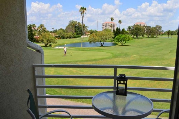 [Image: Just Renovated Overlooking Golf Course and Pond - 1 Mile to St Pete Beach]