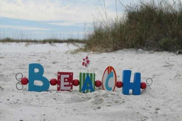 [Image: Beach Seekers: 2 BR / 2 BA Condo in Mexico Beach, Sleeps 6]