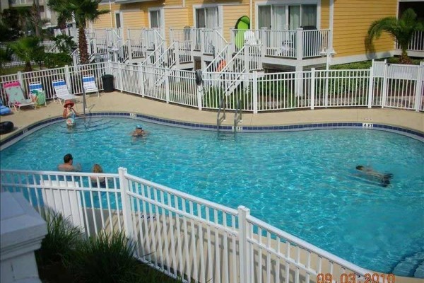[Image: 'Treat' Your Family W/Spring Break in Sunny Florida!! Call Now@205-482-0528]