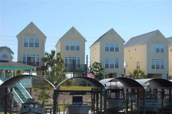 [Image: Sunset Harbor: 2 BR / 2.5 BA House in Mexico Beach, Sleeps 6]