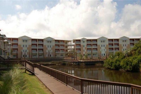 [Image: Waterside Condo 301: 2 BR / 2 BA Condo in Mexico Beach, Sleeps 4]