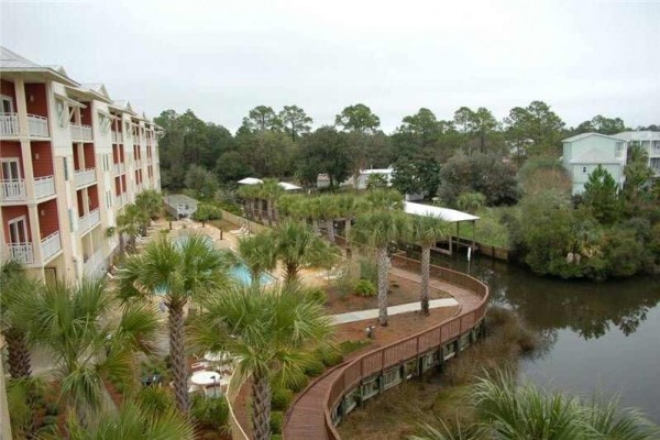 [Image: Waterside Condo 301: 2 BR / 2 BA Condo in Mexico Beach, Sleeps 4]