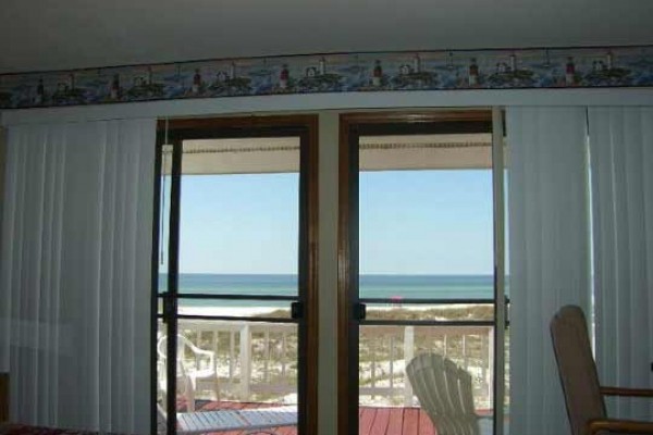 [Image: Gulf Front, End Unit, Pet Friendly Townhome ~ the Pelican Nest]