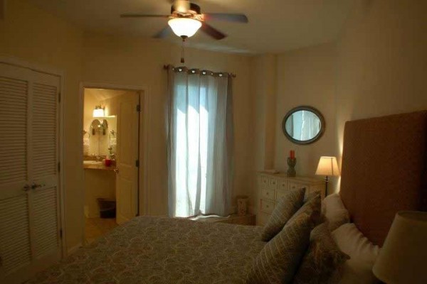 [Image: 2 Bedroom 2 Bathroom Gulf View Condo - Cmb 3l]