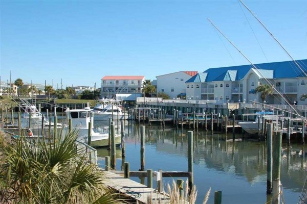 [Image: Sea Yall - Canal View Home Close to Beach]