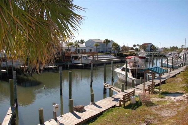 [Image: Sea Yall - Canal View Home Close to Beach]