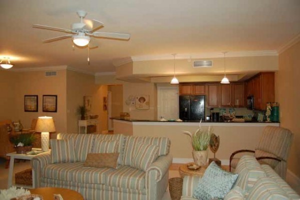 [Image: 3 Bedrooms 3 Baths Gulf View Condo]