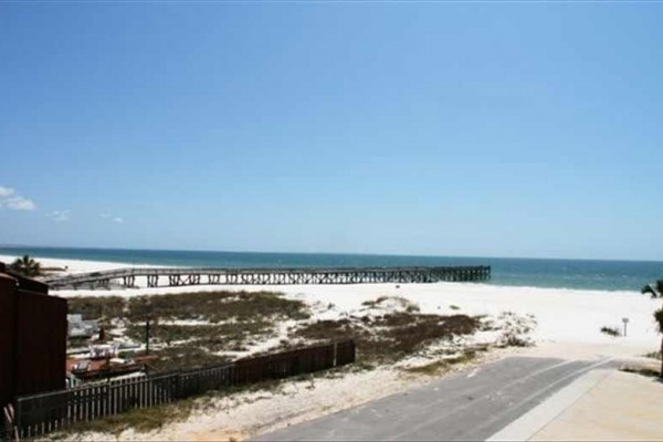 [Image: Gulf Beach Front Condominium]