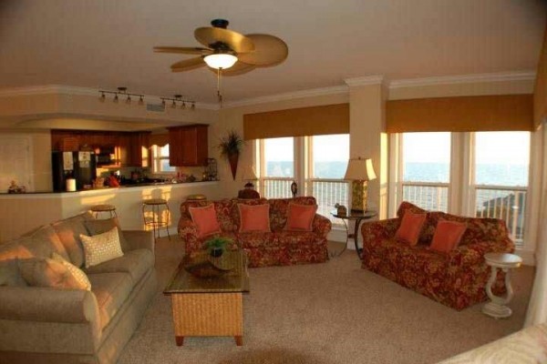 [Image: Paradise Shores 400: 3 BR / 3 BA Condo in Mexico Beach, Sleeps 8]