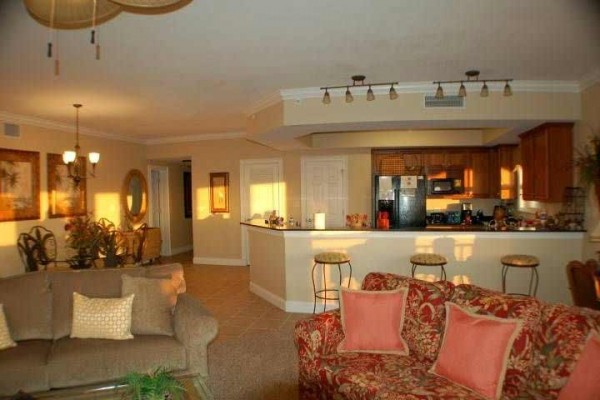 [Image: Paradise Shores 400: 3 BR / 3 BA Condo in Mexico Beach, Sleeps 8]