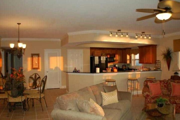 [Image: Paradise Shores 400: 3 BR / 3 BA Condo in Mexico Beach, Sleeps 8]