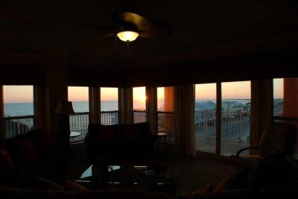 [Image: Paradise Shores 400: 3 BR / 3 BA Condo in Mexico Beach, Sleeps 8]