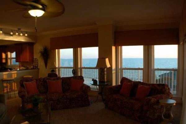 [Image: Paradise Shores 400: 3 BR / 3 BA Condo in Mexico Beach, Sleeps 8]