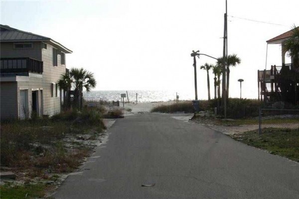 [Image: Cocajoma 2: 2 BR / 1 BA Duplex in Mexico Beach, Sleeps 6]