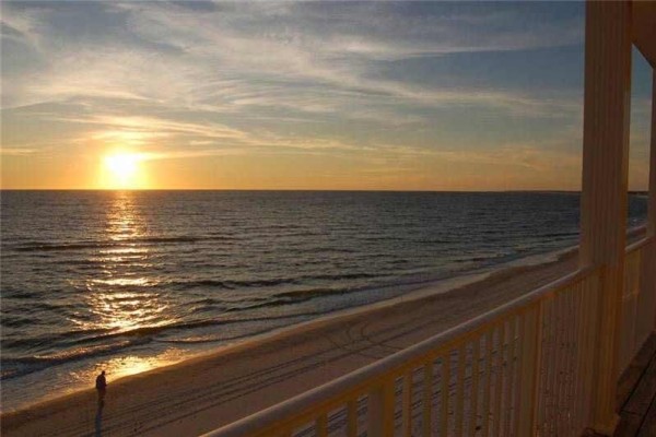 [Image: Starr Dust 2: 5 BR / 4 BA Duplex in Mexico Beach, Sleeps 16]