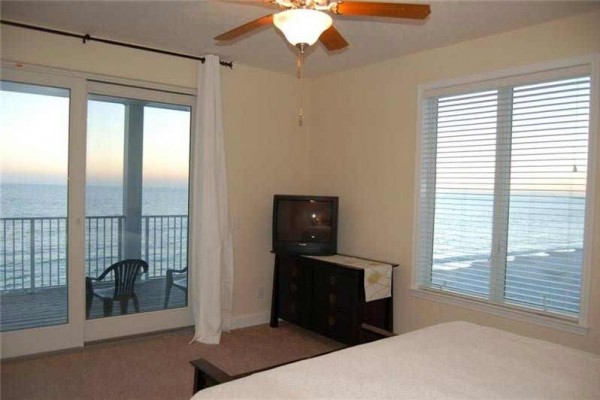 [Image: Starr Dust 2: 5 BR / 4 BA Duplex in Mexico Beach, Sleeps 16]