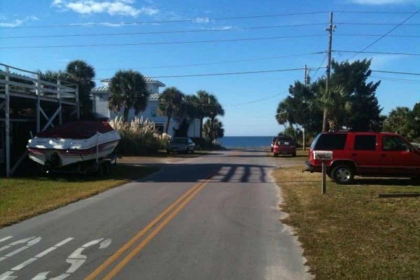 [Image: Affordable Beach Cottage Only 200 Yards from Beach!]