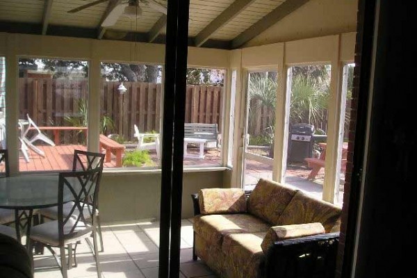 [Image: Fish &amp; Stay - Charming Gulf View Townhome in Mexico Beach, Fl]