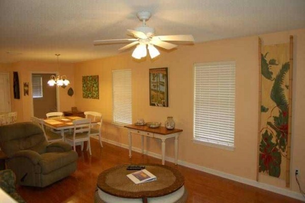 [Image: Aldadale: 3 BR / 2.5 BA House in Mexico Beach, Sleeps 10]