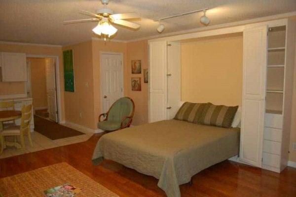 [Image: Aldadale: 3 BR / 2.5 BA House in Mexico Beach, Sleeps 10]