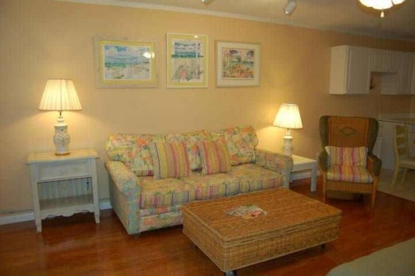 [Image: Aldadale: 3 BR / 2.5 BA House in Mexico Beach, Sleeps 10]