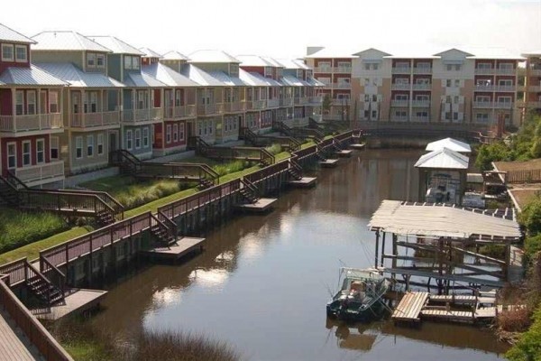 [Image: Aldadale: 3 BR / 2.5 BA House in Mexico Beach, Sleeps 10]