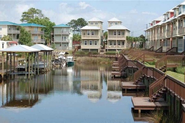 [Image: Aldadale: 3 BR / 2.5 BA House in Mexico Beach, Sleeps 10]