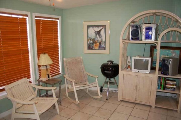 [Image: Sea Nest - Beautiful Townhome Only Steps to Mexico Beach Pier]