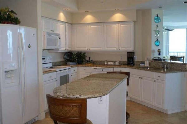 [Image: Exquisite Mirabella 3BR/4BA Condo, Direct Gulf Views, Sleeps 6]