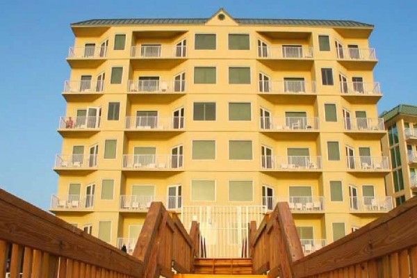 [Image: Ocean Front Gold Crown Resort 2 Bdrm/2 Bath Sleeps 6]