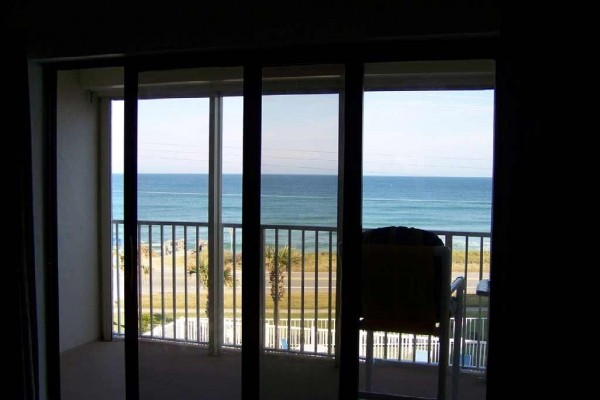 [Image: Charming Oceanview Condo Close to Everything Yet a Quiet Retreat]