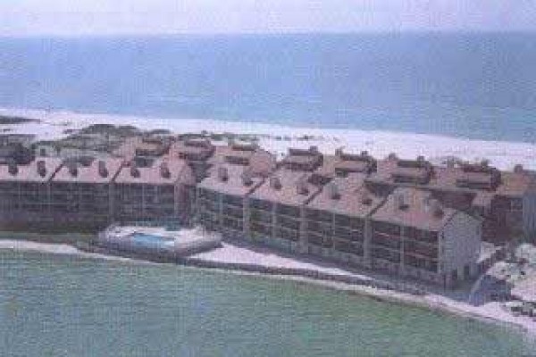 [Image: Pensacola Beach Condo-Beach on Three Sides-Rimmed by 7 Mile Park]