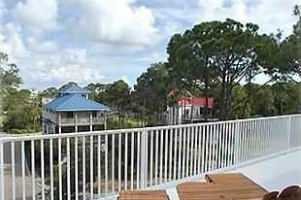 [Image: 1 Sunset Serenity - Bay Front 6BR/3.5BA Pool Dock Sleeps 14]