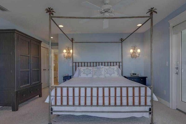 [Image: Revere House: 4 BR / 3.5 BA Beach View in Saint George Island, Sleeps 12]