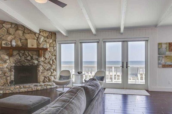 [Image: Sol Seaker: 3 BR / 2 BA Beach Front in Saint George Island, Sleeps 10]