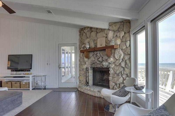 [Image: Sol Seaker: 3 BR / 2 BA Beach Front in Saint George Island, Sleeps 10]