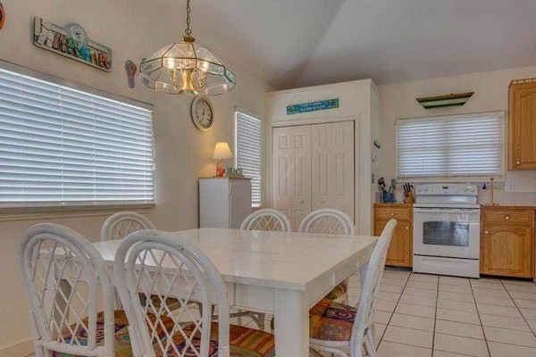 [Image: Mary's House: 3 BR / 3 BA Beach View in Saint George Island, Sleeps 11]