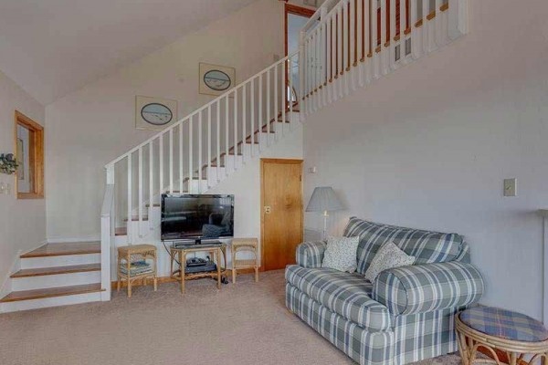 [Image: Sunbird: 3 BR / 3 BA Beach Front in Saint George Island, Sleeps 8]