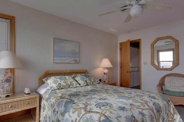 [Image: Sunbird: 3 BR / 3 BA Beach Front in Saint George Island, Sleeps 8]