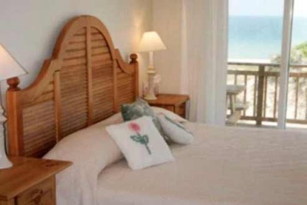 [Image: Tradewinds Beachfront- Your Home for Vacation Memories!]