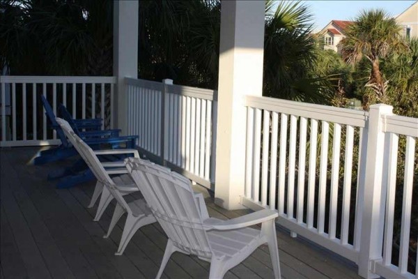 [Image: Smiley's Beach Getaway - Luxurious, Gulf View 6BR/6BA, Pets Ok]