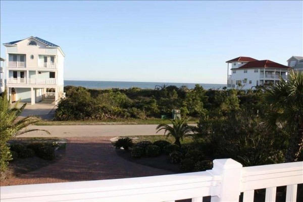 [Image: Smiley's Beach Getaway - Luxurious, Gulf View 6BR/6BA, Pets Ok]