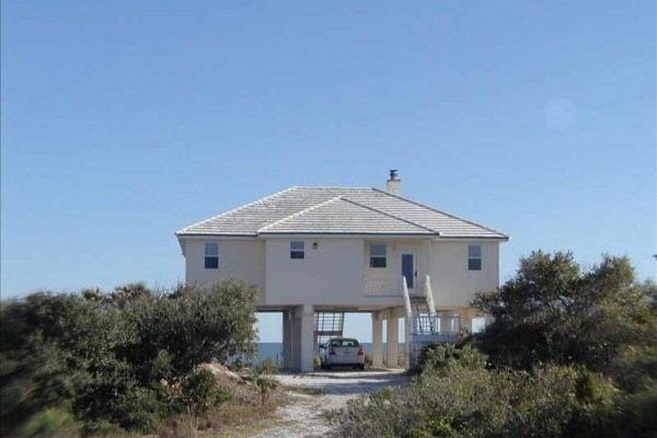 [Image: Capistrano - Beach Front (4BR/4BA) Club House, Pool, Tennis]