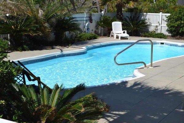 [Image: Oceanfront W/Pool Fall Special! Book Now Receive 10% Off Nov/Dec Non Holiday Wks]