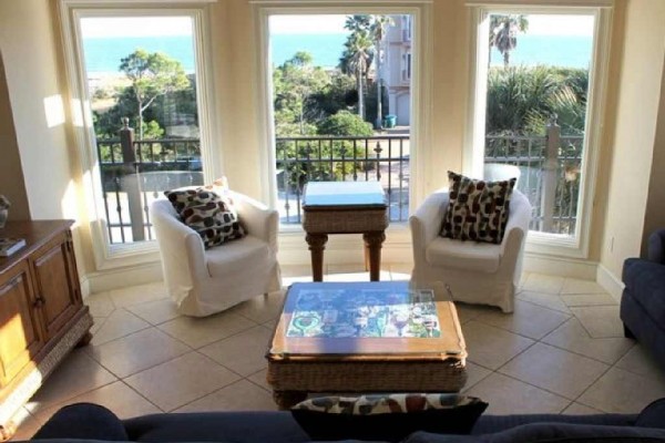 [Image: First Tier Home in the Plantation with Direct Beach Access and Amazing View]