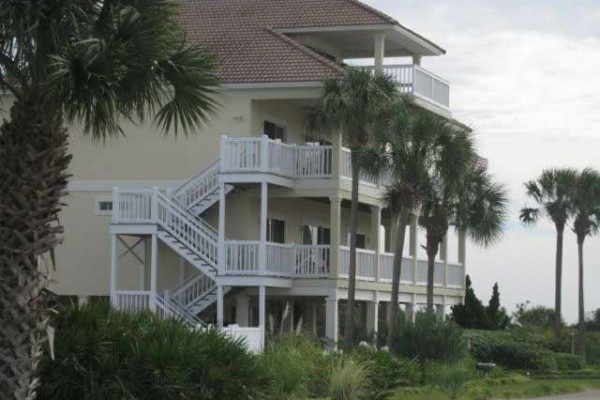 [Image: Beach Blessing...Stunning Views of Gulf and Bob Sikes Cut from Every Window..]